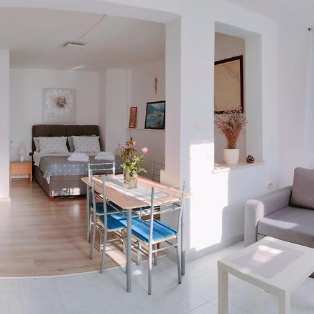 Marko Apartment Ровинь Экстерьер фото